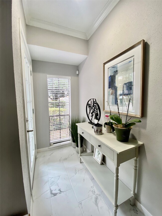 Photo - 1911 Bering Dr Unit 34