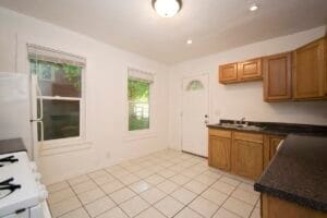 Photo - 212 W Washington St