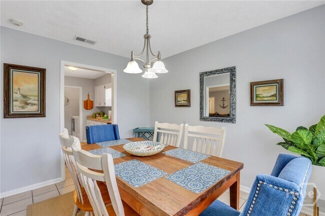 Photo - 10 Wyckfield Ct