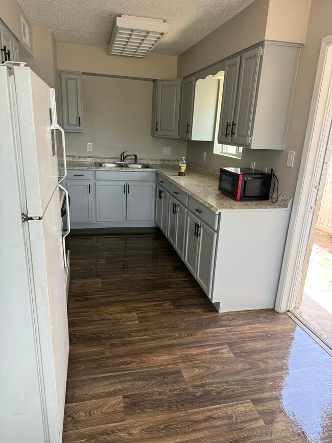 Photo - 4631 N 12th Ave