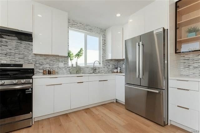 Building Photo - 14929 Titus St