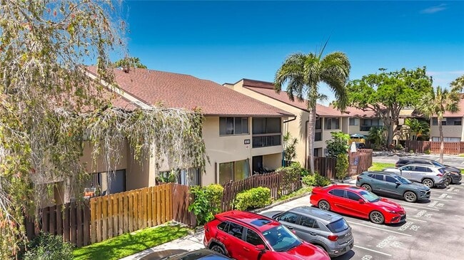 Photo - 890 N Village Dr Unit 204