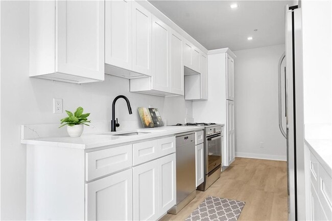 Photo - 50 Murray St