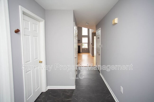 Photo - 605 Doral Dr