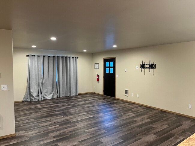 Photo - 101 Kynzie Ln