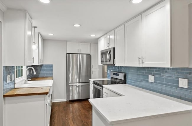 Photo - 3306 W 71st Terrace