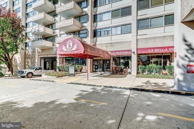 Building Photo - 4515 Willard Ave Unit 719S Rental