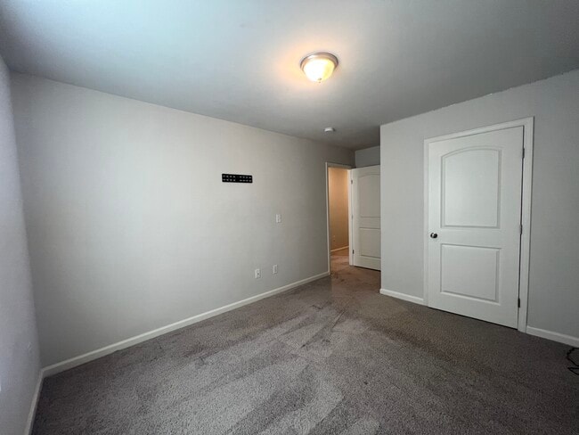 Photo - 618 Farmstead Trl