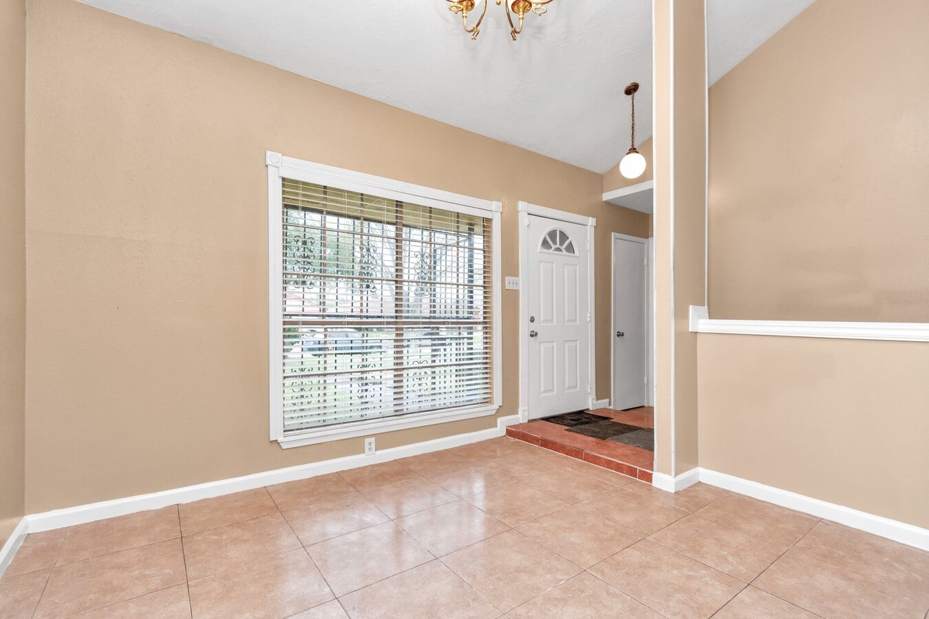 Photo - 1315 Twining Oaks Ln