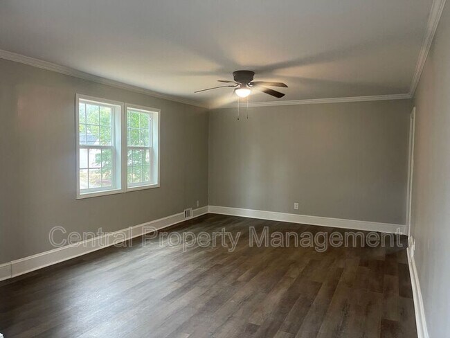 Photo - 522 Pennwood Dr