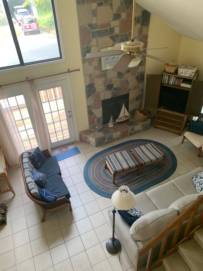 901 Seafarer Dr