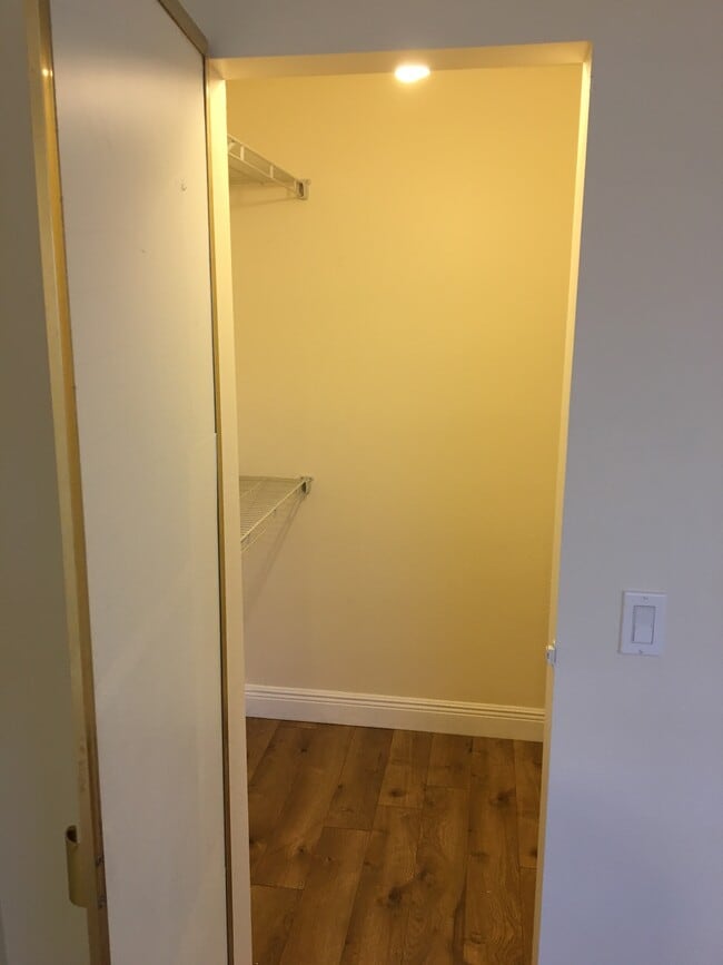 Photo - 5780 Fernley Dr W