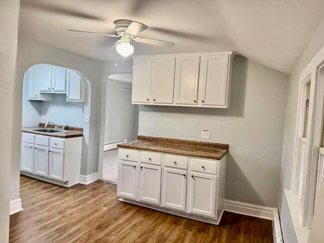 Photo - 519 N Park St