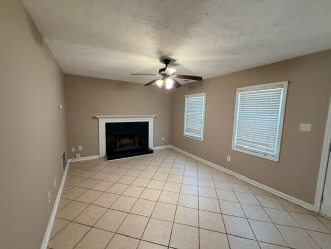 Photo - 994 Hickory Bend Rd