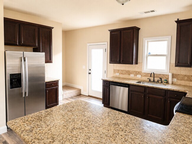 Photo - 107 Truman Ct