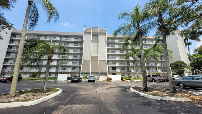 Building Photo - 3100 W Rolling Hills Cir Unit 609