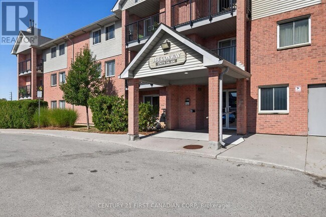 Photo - 144 Conway Dr Unité 92