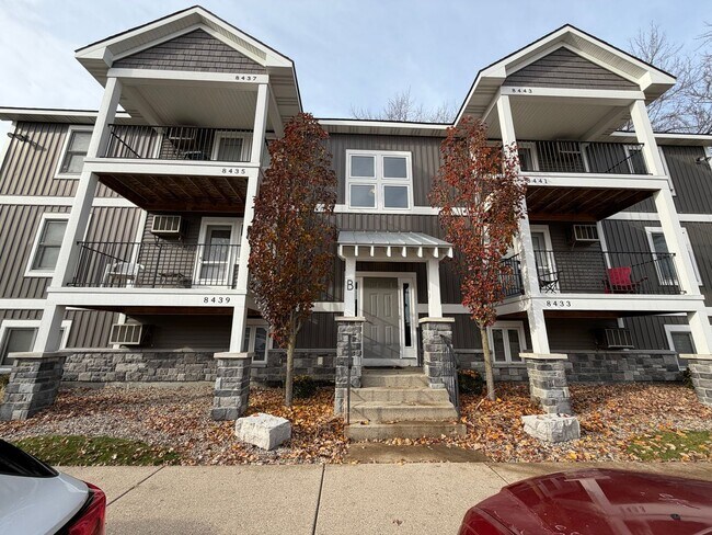 Building Photo - Two Bedroom Apartment - Upper Unit 8443 Woodhaven Dr SW - 6B