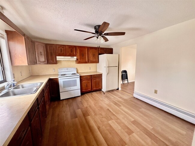 Photo - 1613 Newell Rd