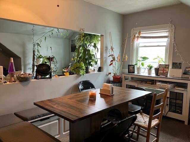 Building Photo - 96 Harrishof St Unit 3