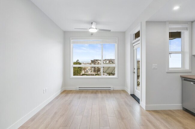 Photo - 1516-1516 McCallum Rd