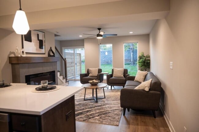 Photo - 4610 N Forest Ave