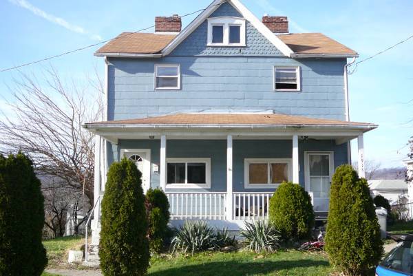 Photo - 1913 Victoria Ave Townhome