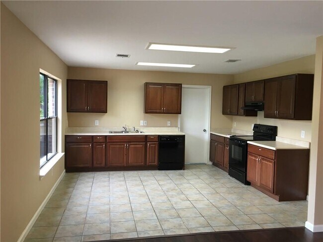 Photo - 1103 Mastiff Cove