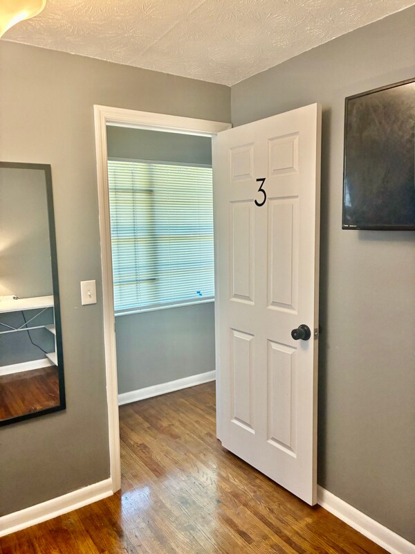 Photo - 3126 Martha St