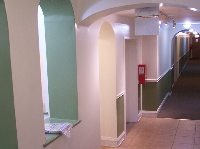 Photo - 1528 W Pratt Blvd