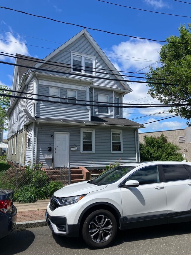 Building Photo - 93 Baldwin St Rental