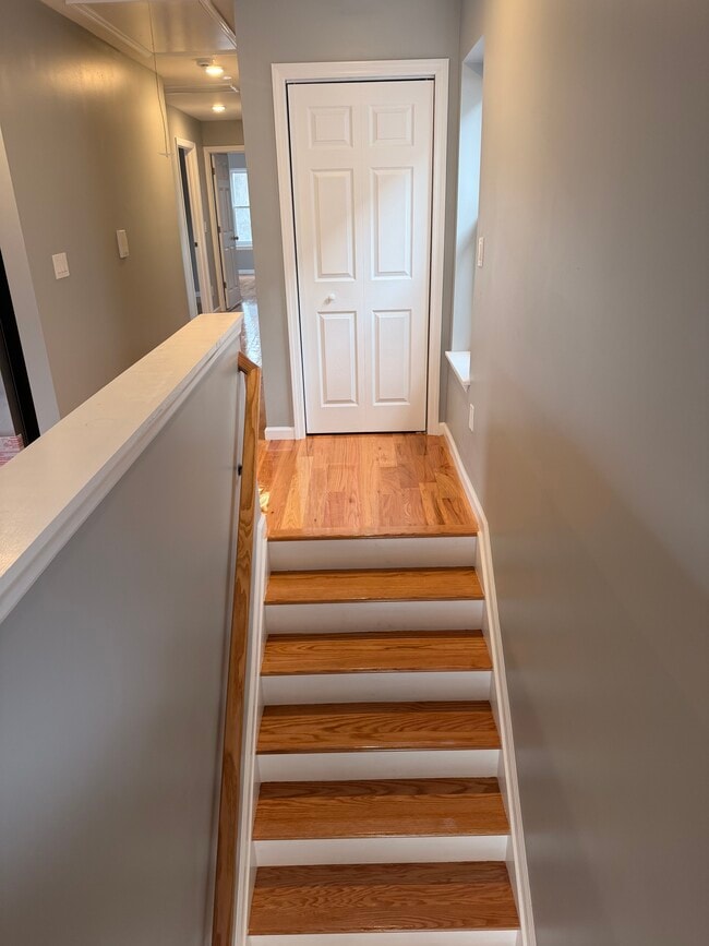 Photo - 288 S 7th St