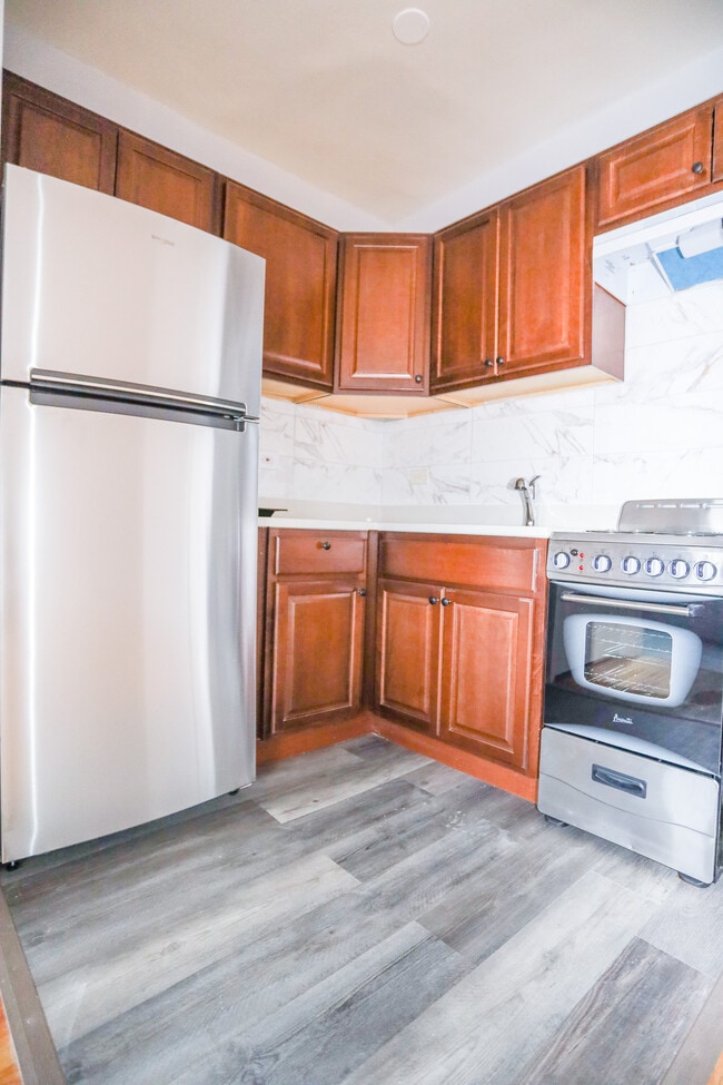 Photo - 6948 N Ashland Blvd Unit #307