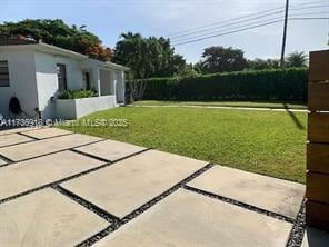 Photo - 6811 SW 52nd St (Miami, FL)