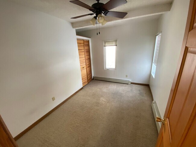 Photo - 223 N 11th Ave E Unit #2