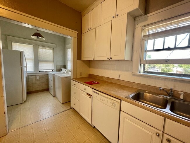 Photo - 3-4 Bed standalone