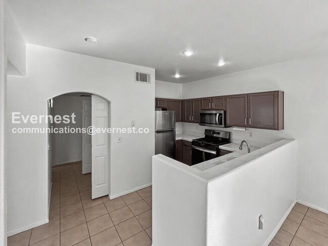 Photo - 5922 W Vegas Dr