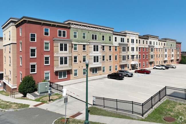 Photo - College Suites of City Station East