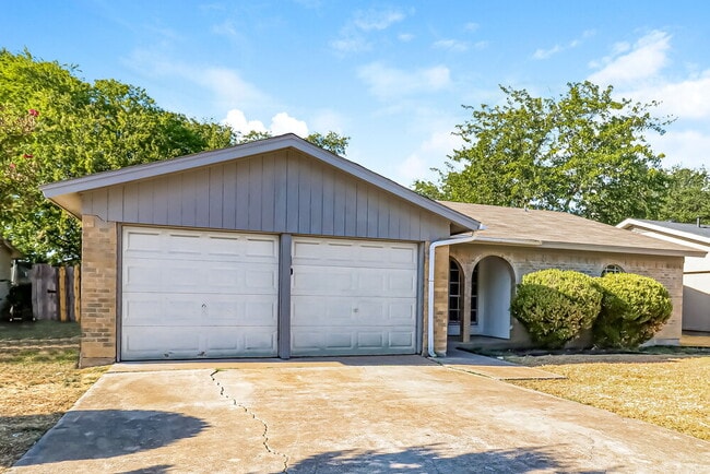 Building Photo - 2821 Lana Cir