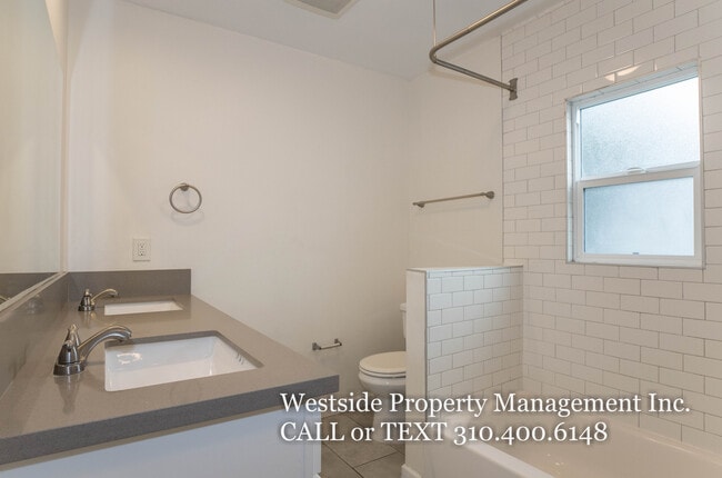 Photo - 1270 W 39th St