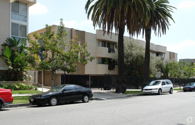 Photo - 740 S Hobart Blvd