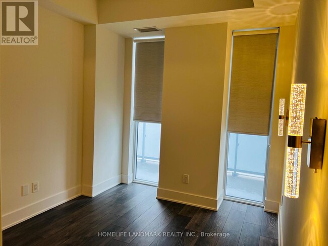 Photo - 188 Fairview Mall Dr Unit 1116