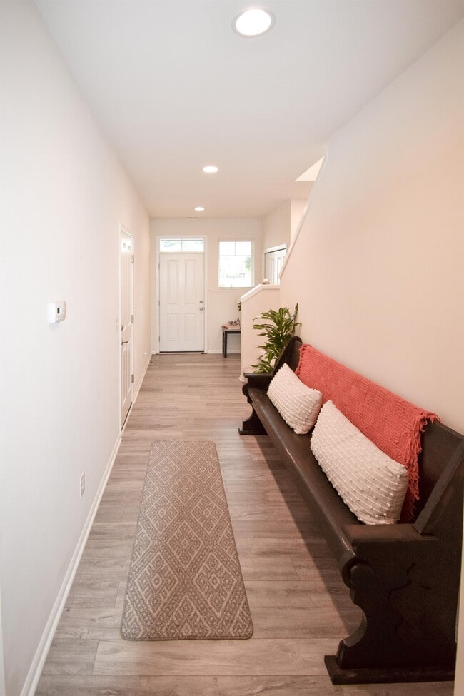 Photo - 4721 Joppa St SW