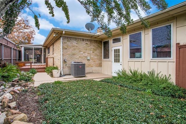 Photo - 7327 Wellcrest Dr