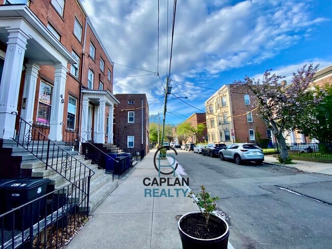 Photo - 46 Warren St Unit 1