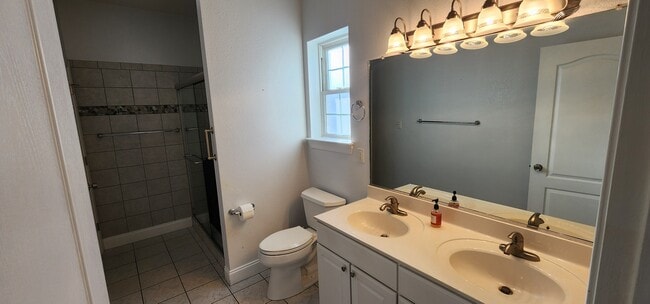 Photo - 104 Landing Trail