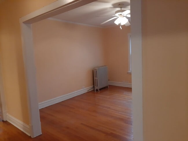 Photo - 5622 N Mango Ave Unit 2Nd Floor Front