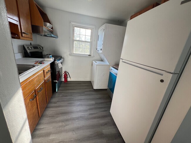 Photo - 1407 Clearview Rd Unit 1407