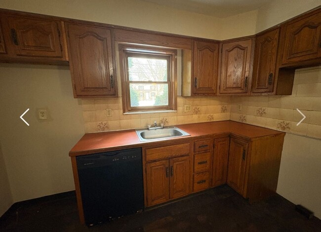 Photo - 19400 Libby Rd