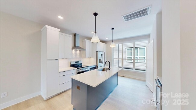 Photo - 409 Devender Ln